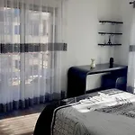아파트 Quiet, In The Heart Of Vlore! *