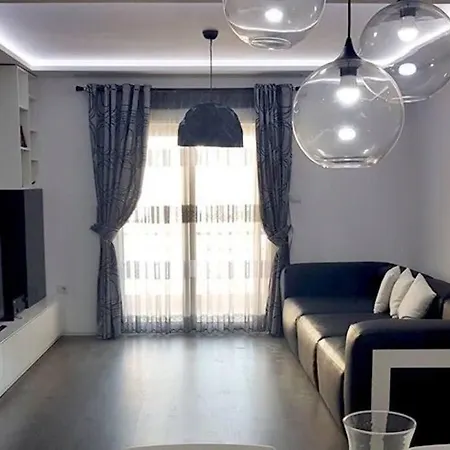 Apartman Quiet, In The Heart Of Vlore! *