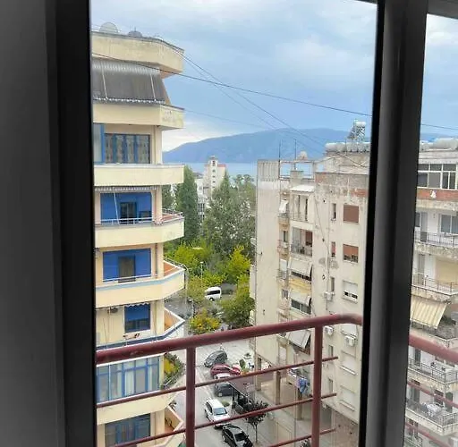 Quiet, In The Heart Of Vlore! Apartamento Vlorë
